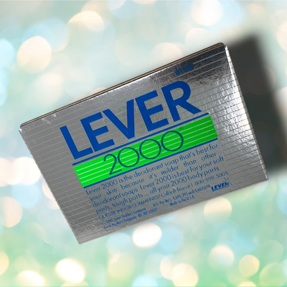 Vintage 1995 Original Lever 2000 Bar Soap Full Size Metallic TV Movie Prop - Picture 2 of 4